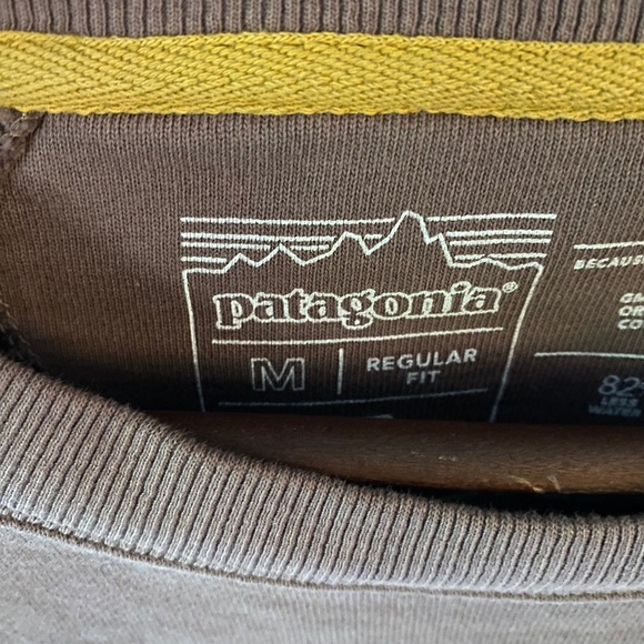 PATAGONIA-W's P-6 Label Organic Crew Sweatshirt - Picture 3 of 3